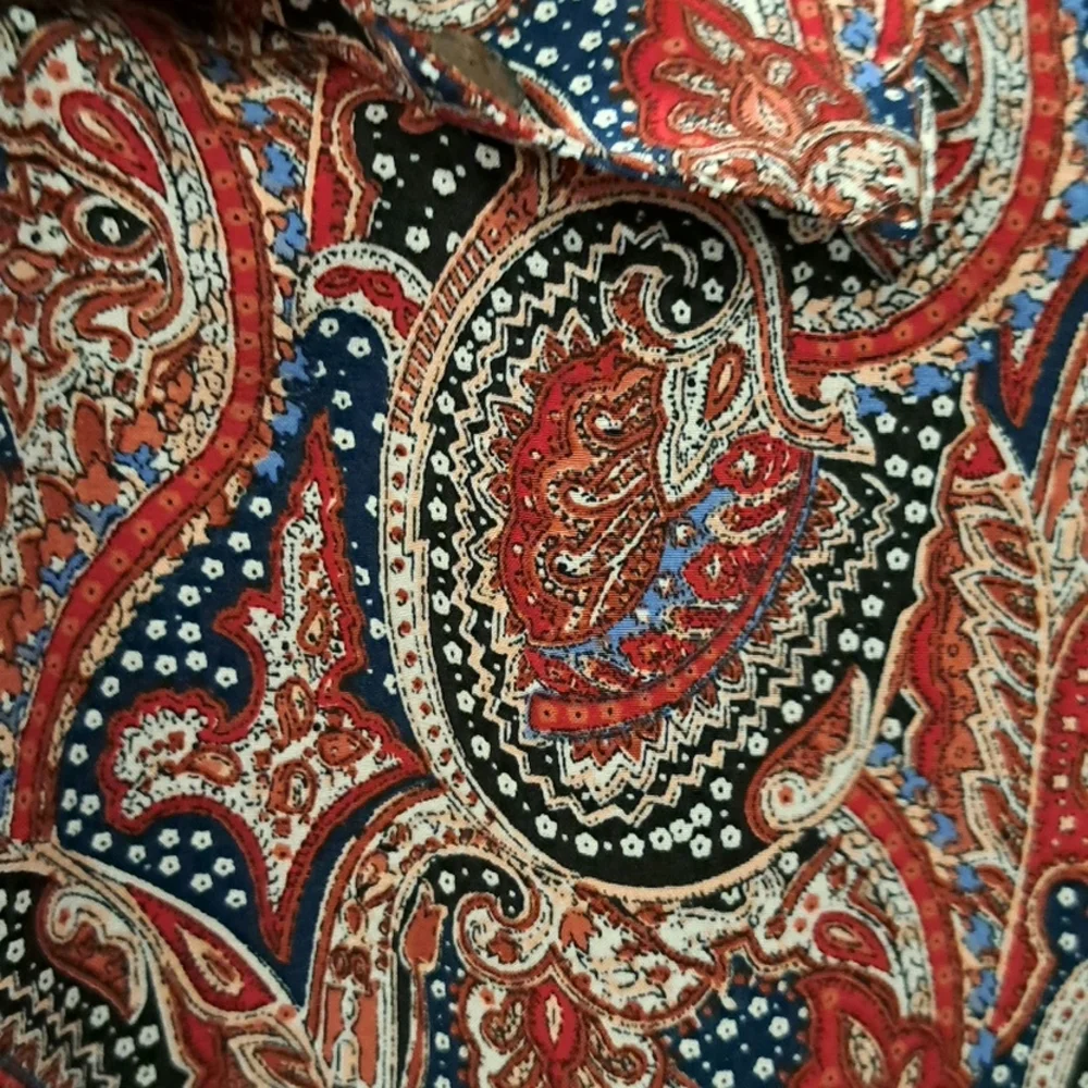 Laura Scott paisley button down Multicolor V neck casual Blouse size L